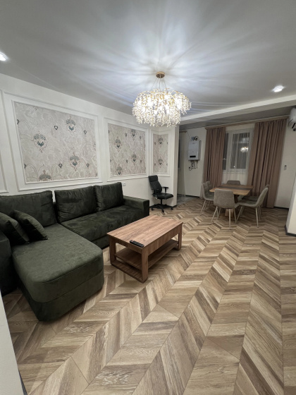 Цены на Квартира Downtown With 2 Bedrooms and 1 living room в Ереван