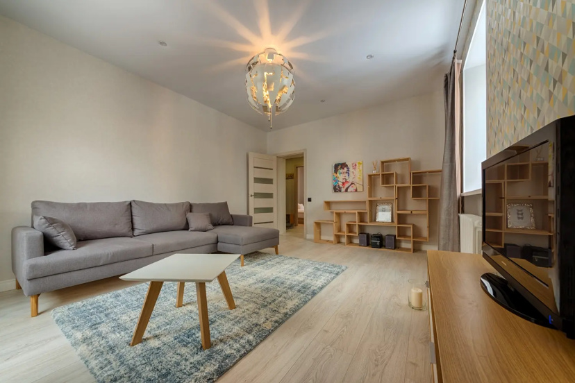 Apartamenty 3-komnatnye HomeApart per. Bronevoj, 10 — отель с удобным расположением в Минске