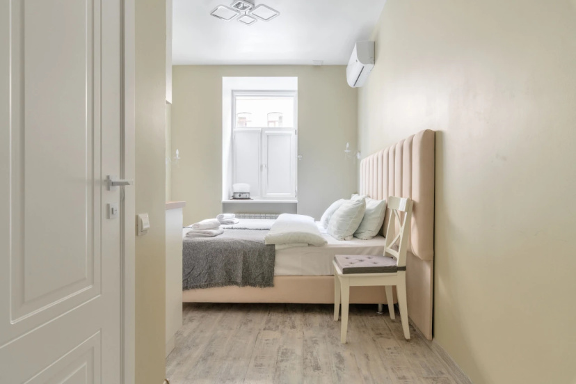 Цены на Апартаменты Sutki Rent на Конюшенной в Санкт-Петербурге