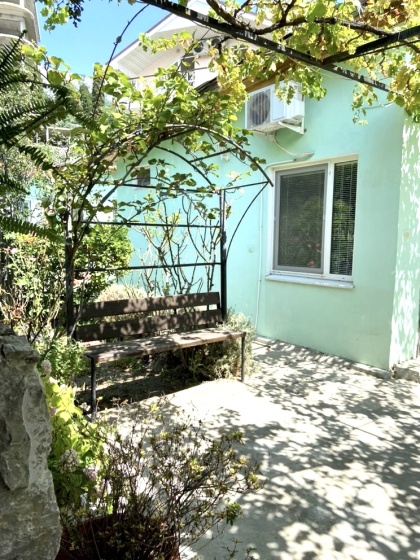 Апартаменты Отдых у моря — отель в Алупка, Россия