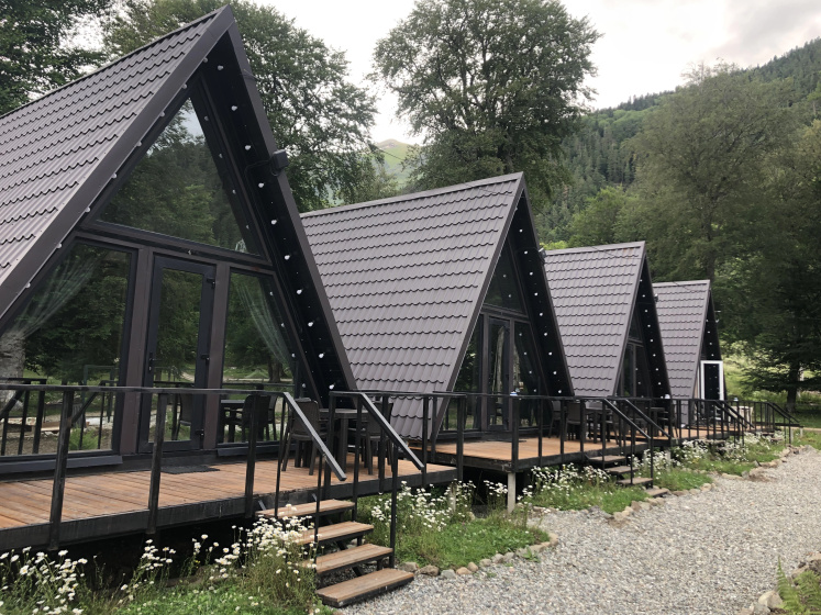 Гостевой дом Favourite Village Arkhyz — отель с удобствами в Архыз
