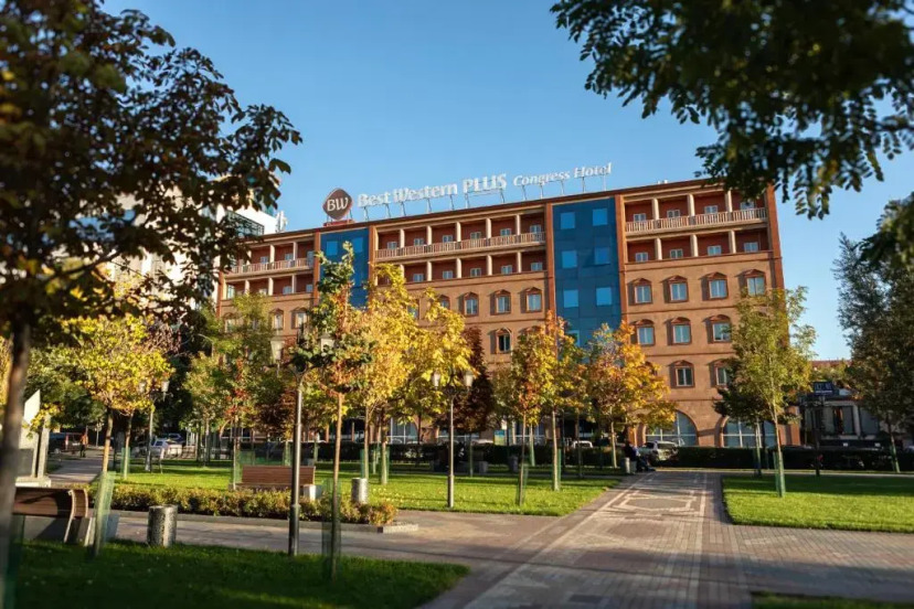 Otel' Best Western Plus Congress Hotel — отель с удобствами в Ереван