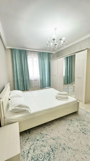 Apartamenty Prostornye svetlye 3-h komnatnye — забронировать отель в Атырау