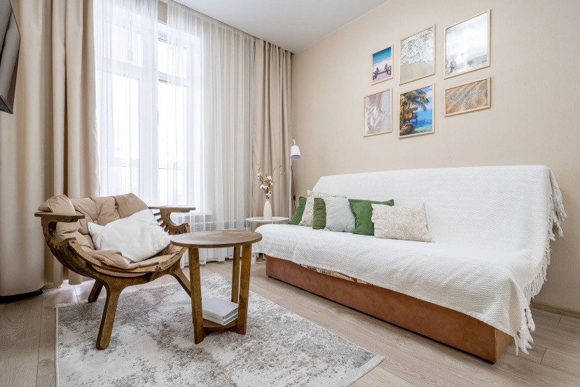 Apartamenty 1+ po Ivana Zaharova 9/1 — отель с удобным расположением в Сургуте