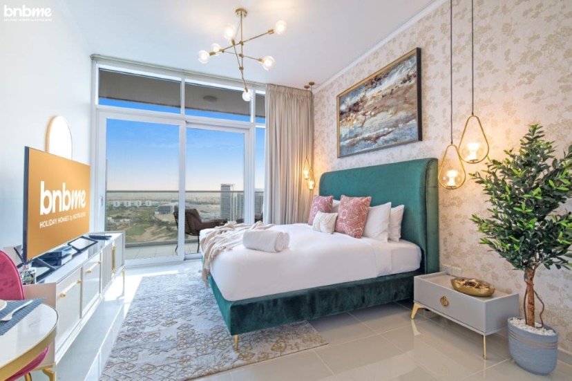 Апартаменты bnbmehomes | Damac Hills Studio w/ City View-2504 — отель с удобным расположением в Дубае