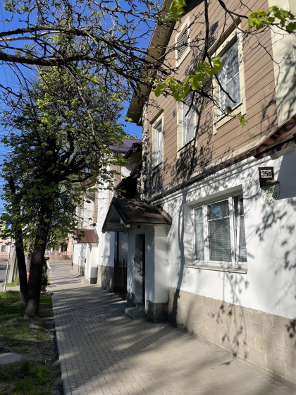 Гостевой дом на Кузнецкой — отель с удобным расположением в Пскове