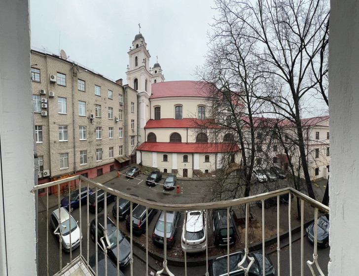 Kvartira Roskosnaa dvuhkomnatnaa v serdce goroda — забронировать отель в Минске
