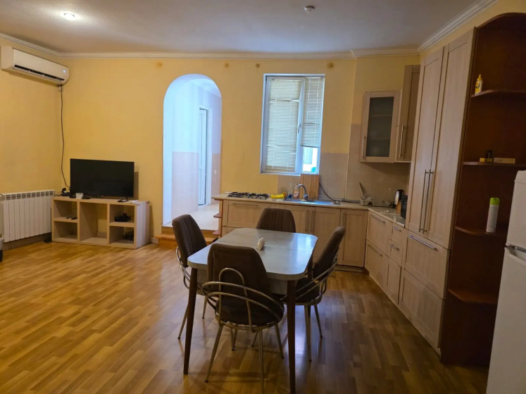 Апартаменты Nana’s Apartment in an Old Tbilisi Yard — комфортный отель в Тбилиси