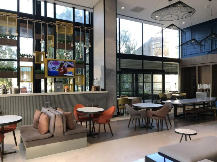 Ibis Styles Izmir Bornova, Измир, Турция