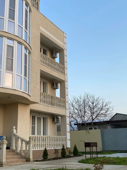 Mikael Guest House — отель с удобствами в Кучугуры