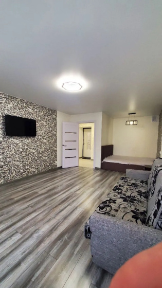 Kvartira Dvuhkomnatye Apartamenty Lenta — забронировать отель в Чебоксарах
