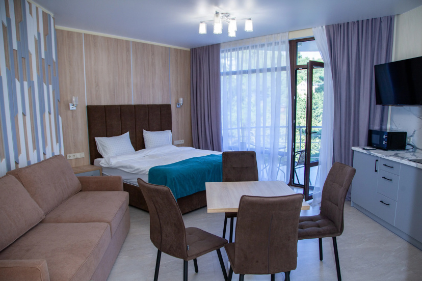 Квартира от УК Family Pride Apartments 4-23 — отель в Ялта, Россия