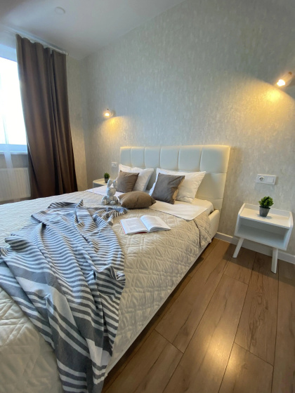 Apartamenty 1-komn kvartira 41 kv.m. V CENTRE ul. Polezaeva d.92 — отель с удобным расположением в Саранске