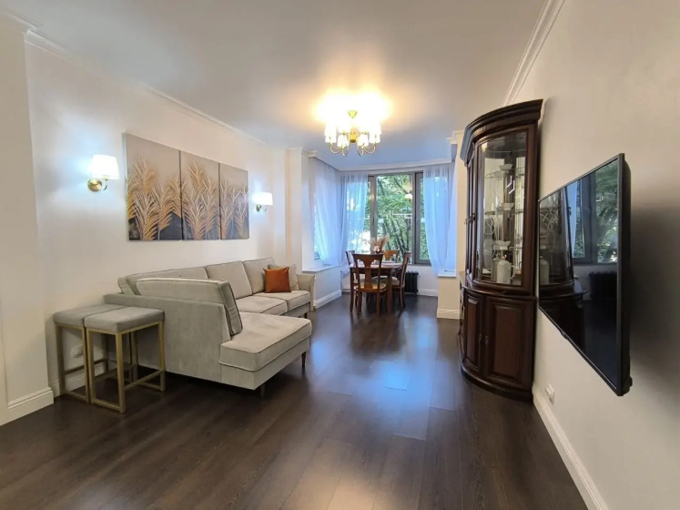 Apartamenty Vyborg Velvet Aparts Trehkomnatnye v Centre s Parkovkoj — комфортный отель в Выборге