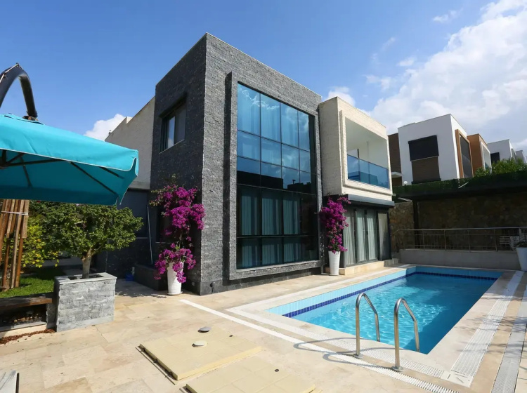 Вилла VibaVilla Elite – Luxury Private Villa with Pool Villa — комфортный отель в Kusadasi