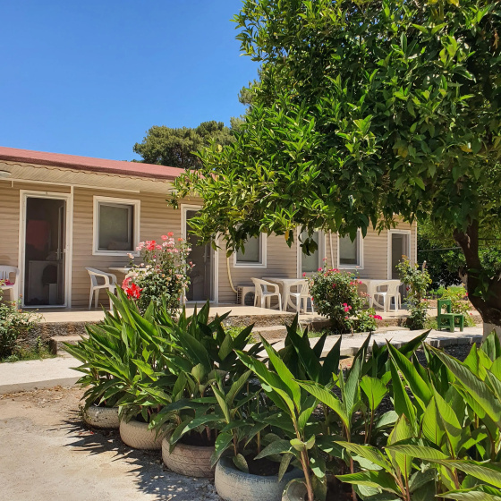 Mini-otel' Orange beach camp caravan club — отель в Гёйнюк, Турция