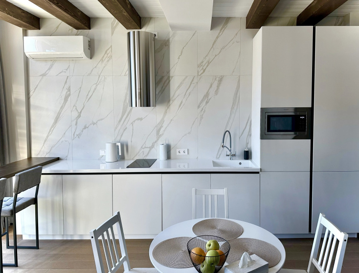 Apartments Baikal Hill House — забронировать отель в Листвянка