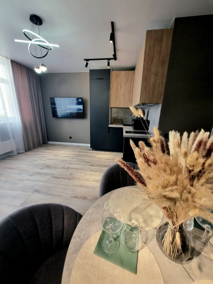Apartamenty s dizajnerskim remontom na pr. Oktabr'skij 30b — забронировать отель в Кемерове