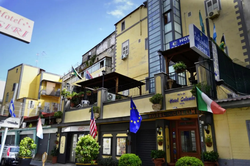 Hotel Colombo — комфортный отель в Неаполе