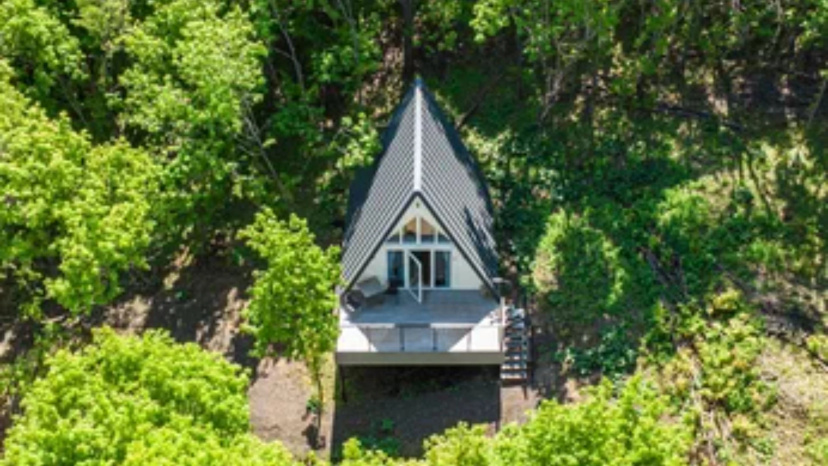 Бунгало A-FRAME — отель с удобствами в Саратове
