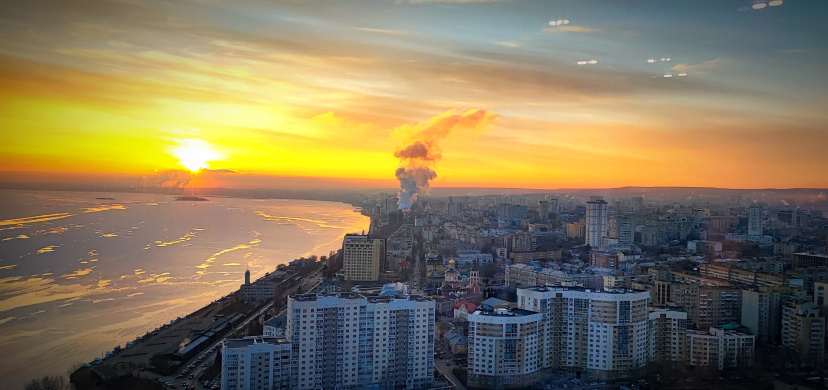 Apartamenty na 30 Etaze s Vidom na Volgu i Gorod — отель с удобствами в Саратове