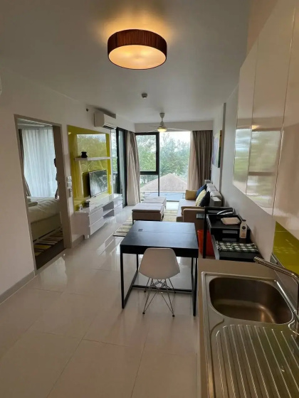 Apartamenty 1 spal'na pervaa linia u mora plaz BangTao — комфортный отель в Пхукете