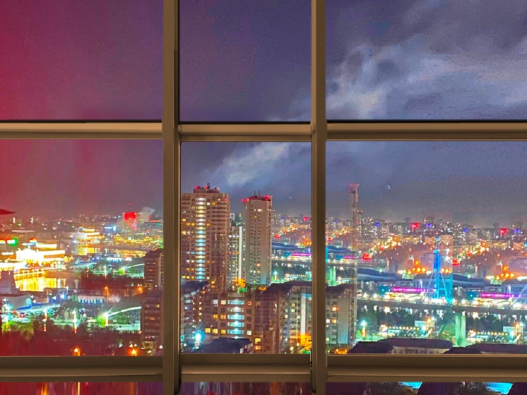 Апартаменты с Балконом и Видом на Город InnHome Loft Sky — отель с удобствами в Челябинске