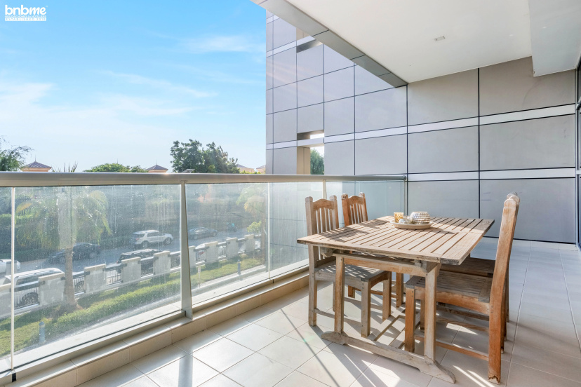 Цены на Апартаменты bnbmehomes | Great Value Spacious Modern Apt-103 в Дубае