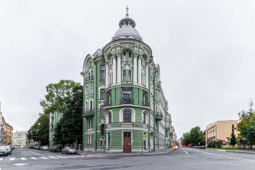 Квартира Просторная квартира в особняке Колобовых — отель с удобным расположением в Санкт-Петербурге