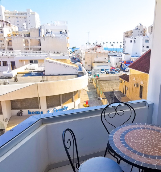 Апартаменты Vasilo Court Seaview City — отель с удобствами в Ларнака