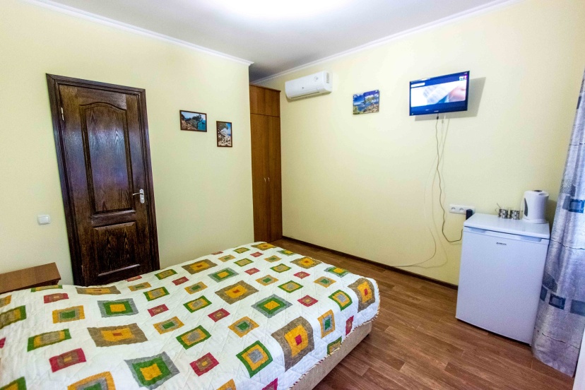 Guest House Prokhlada — отель в Судак, Россия
