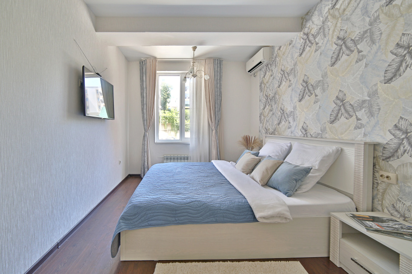 MyhomeYourhome Na Molodogvardeyskoy 2\\5b Apartments — забронировать отель в Сочи