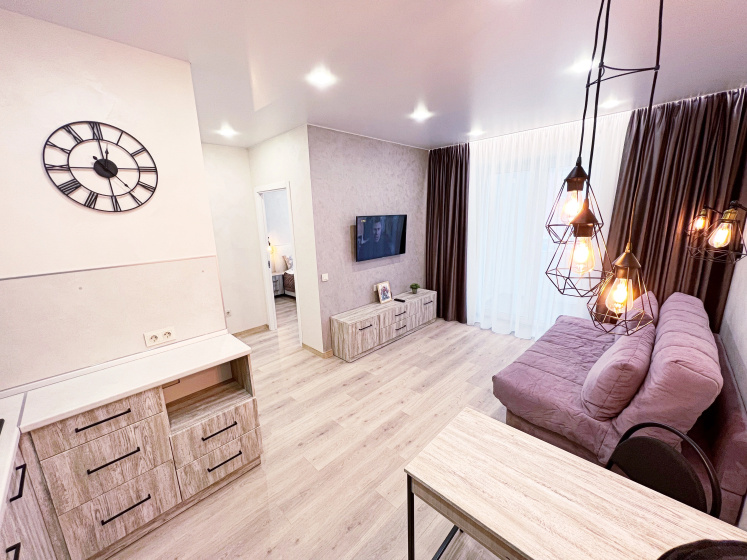 Apartamenty Stil'naa 2-k Studia v Dome Biznes-Klassa — забронировать отель в Кирове
