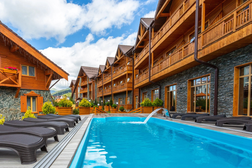 Цены на Отель Arkhyz Royal Resort & Spa в Архыз