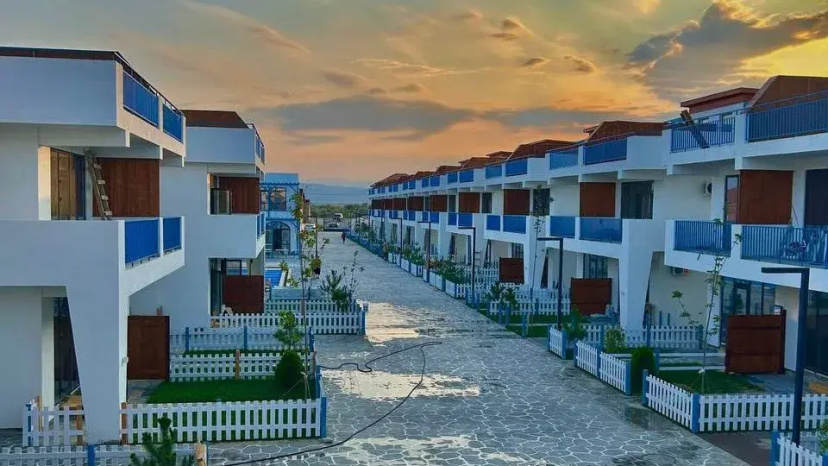 Отель Santorini Family Club — отель с удобствами в Каспийске