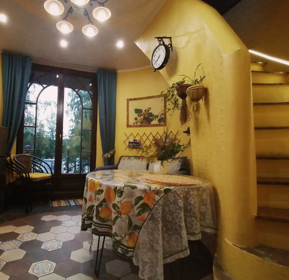 Villa Dom na ozere — отель с удобным расположением в Сортавала