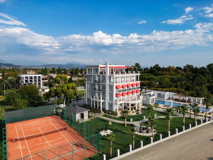 Otel' Grejs Akva Villa 4 — отель в Сухуми, Абхазия