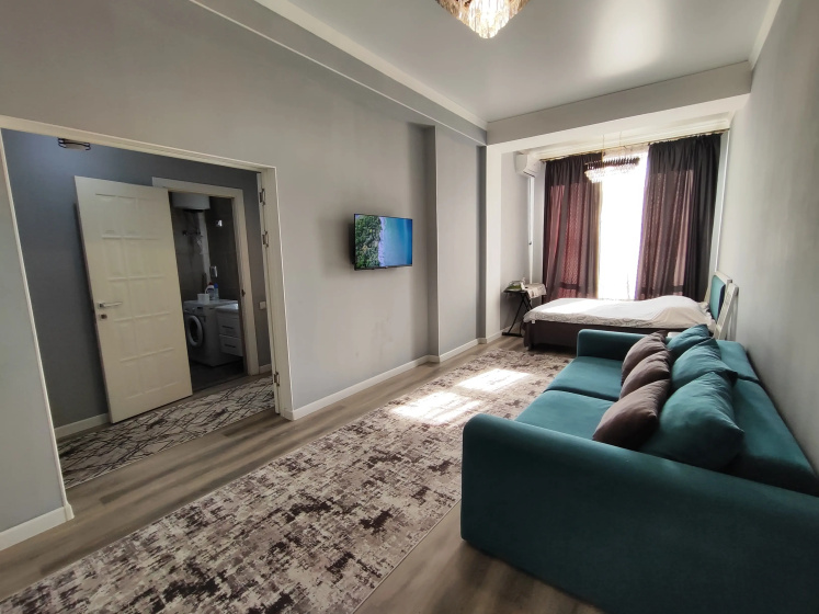 Цены на Apartamenty v centre Biskeka в Бишкек