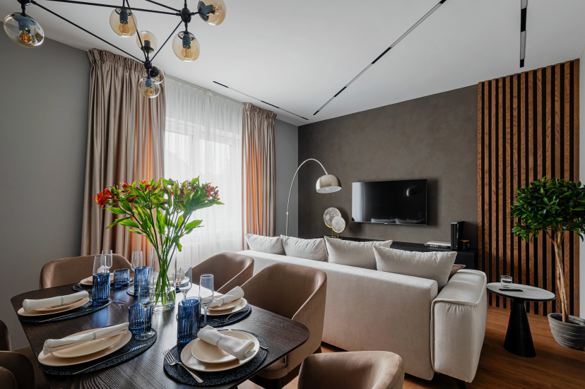 Apartamenty 4-h komnatnaa Kvartira v Serdce Zelenogradska — забронировать отель в Зеленоградске