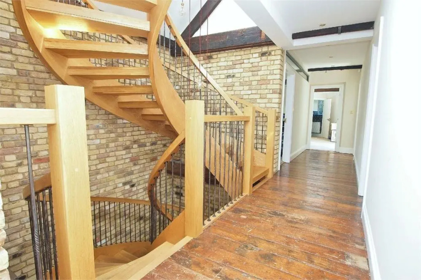 Гостевой Дом Status House London — отель с удобным расположением в Лондоне