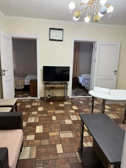Апартаменты с двумя спальнями центр Адлера — забронировать отель в Сириусе
