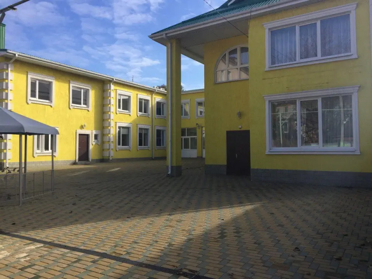 Tsentralnyij Guest House — отель с удобствами в Новочеркасске