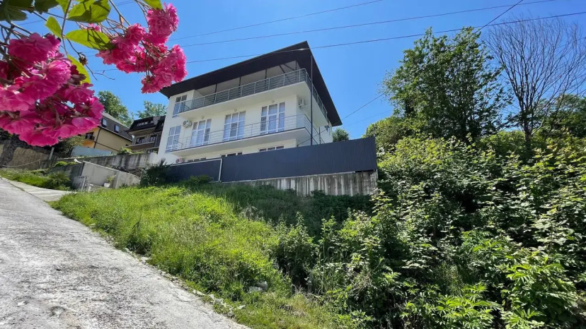 Меблированные комнаты RestHouse — комфортный отель в Сочи