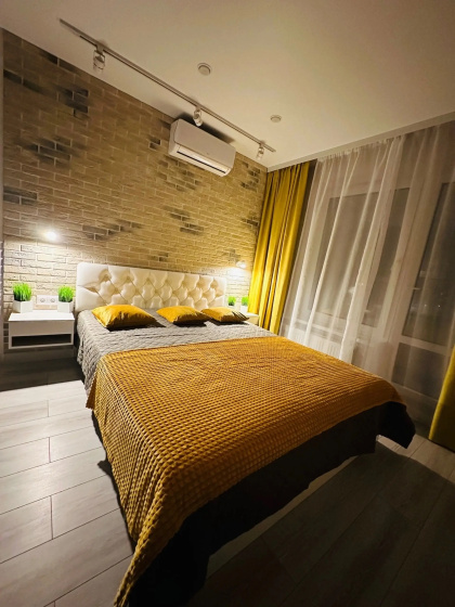 Apartamenty Stil'naa Studia v Sovremennom ZK — отель с удобствами в Кирове