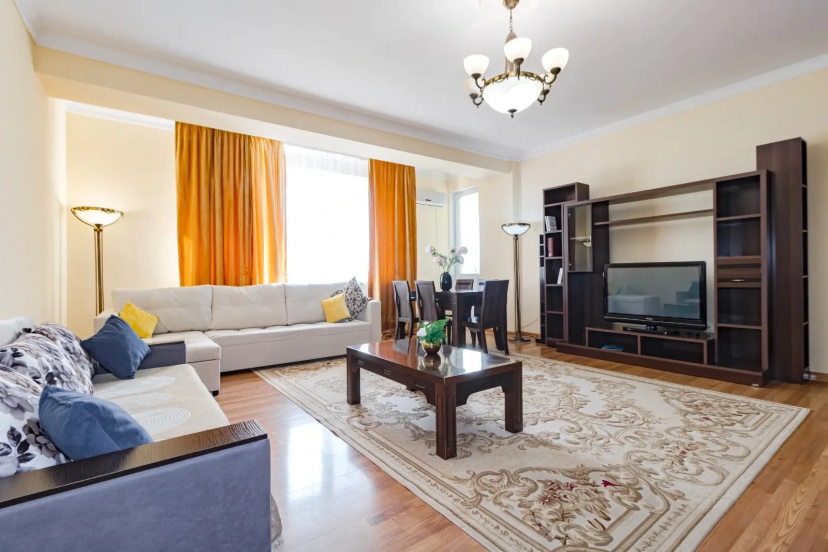 Apartamenty ideal'nye dla bol'soj kompanii v centre — забронировать отель в Астане