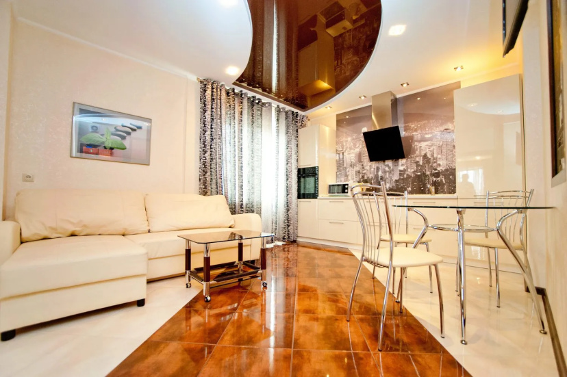 Kvartira 2-komnatnaa na Vavilova 55 m² 9/10 etaz — отель с удобствами в Саратове