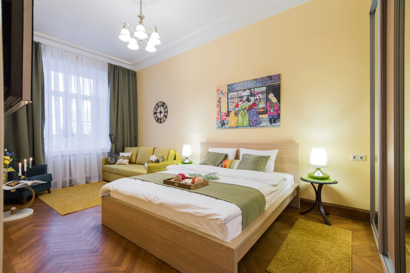 Квартира GM Apartments в Легендарной Сталинской высотке — отель с удобным расположением в Москве