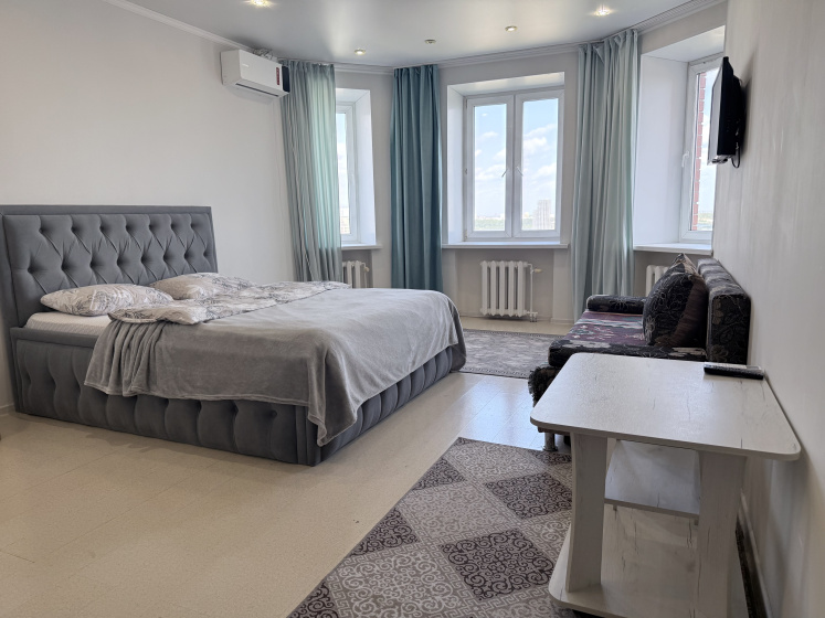 Apartamenty V Centre s vidom na Reku — забронировать отель в Тюмени