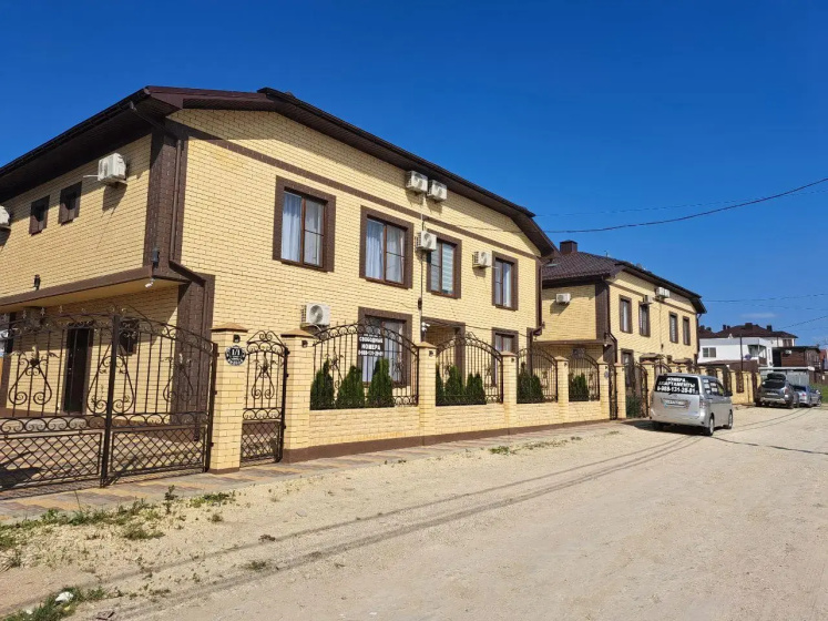 Vidny Guest House — отель в Витязево, Россия