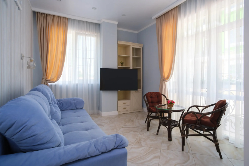 Apartamenty Red Apartments Art Lajt Siti Apartament Frida — отзывы гостей и цены